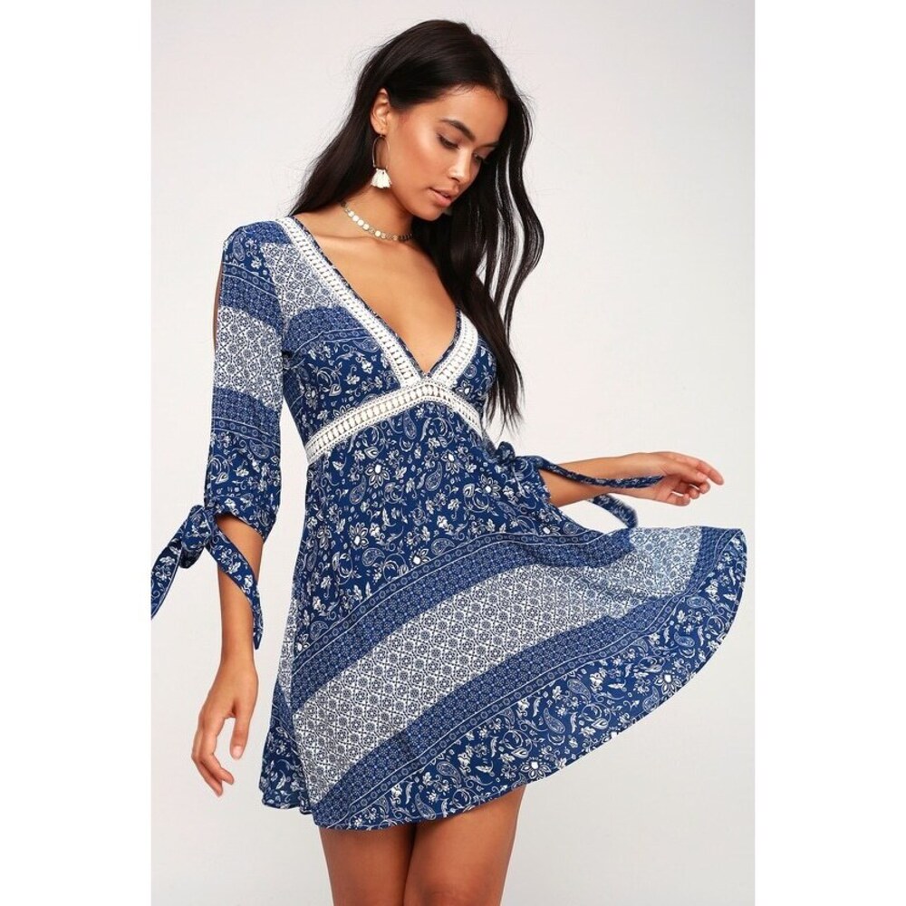 Lulus Adler Blue And White Print Crochet Lace Dress - Size Medium